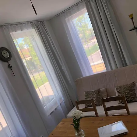 R E L L A X Studia Hate Na Greenway Praha-wien * 赫瓦洛沃埃斯